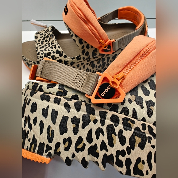 Crocs Hiker Xscape Khaki Leopard Sandal Clogs with zippered pouch size Men's 13 - Picture 5 of 11